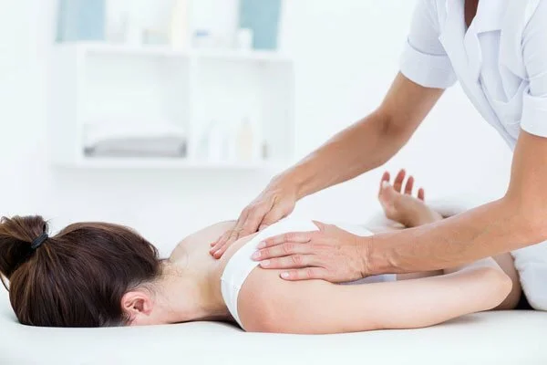 https://fit4lifephysio.com/wp-content/uploads/2021/02/massage.jpg.webp